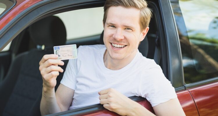 Les avantages de l’obtention d’un permis de conduire
