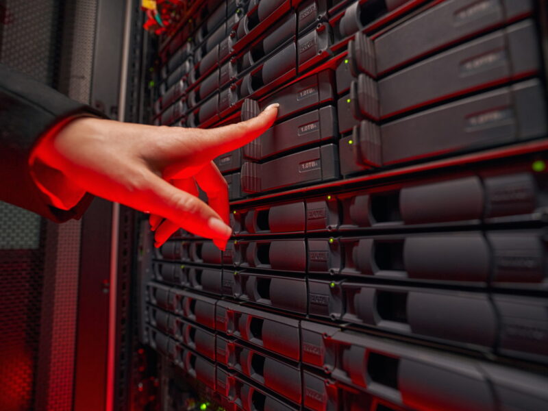 Récupération de données RAID : Une solution essentielle pour restaurer vos informations précieuses