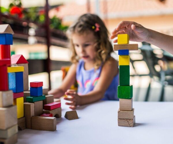 Tout Savoir sur les Jouets Montessori : Favoriser un Apprentissage Épanoui pour les Enfants