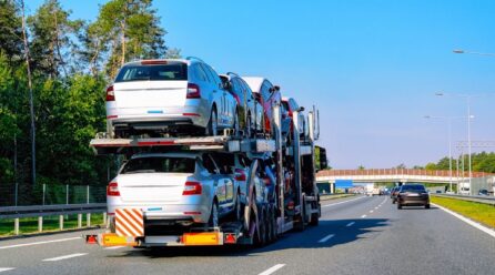 Comment planifier une livraison de voiture sans stress