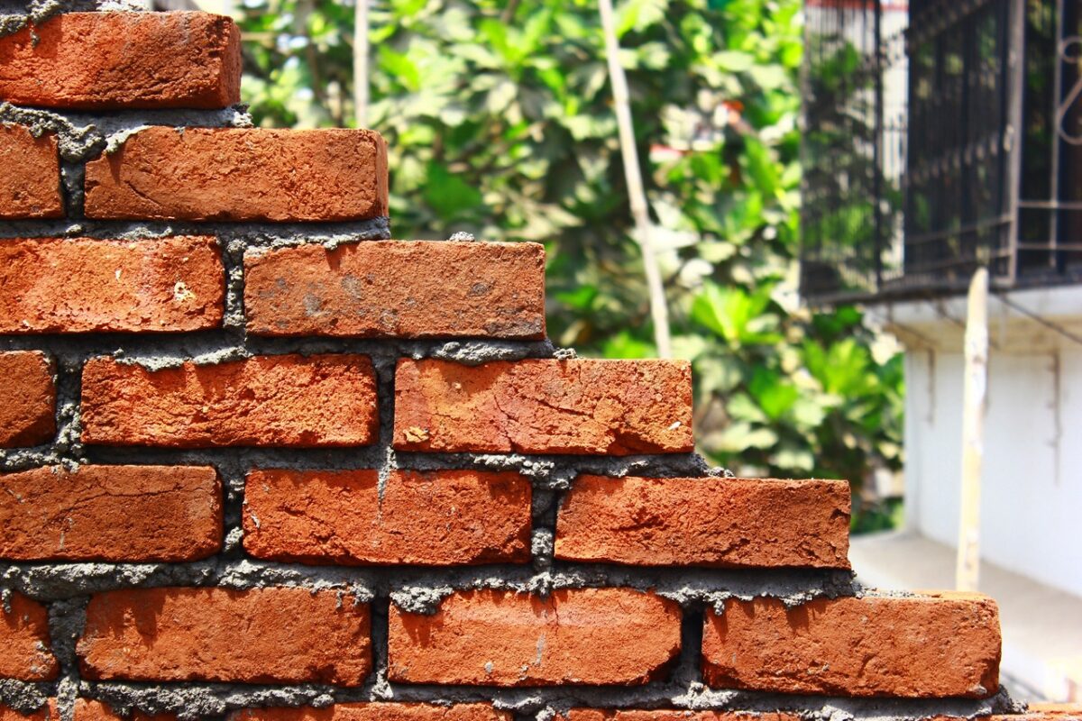 Conseils pour réaliser une maçonnerie en briques ou en parpaings