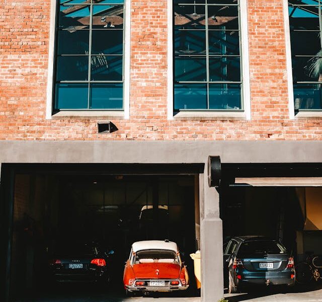 Moderniser l’apparence de votre maison avec des portes de garage sectionnelles (adoptez les portes AMC)