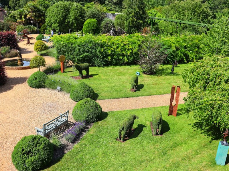 Les outils indispensables pour un jardinier professionnel