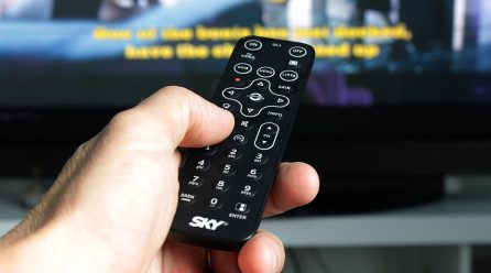 Comment regarder vos émissions préférées partout en France ?