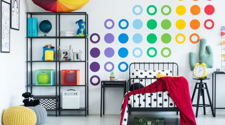 Transformez vos murs en espaces uniques avec un stickers personnalisé C-Stickers