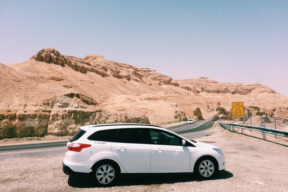 Voyager malin : trouvez un minibus pas cher pour vos déplacements en groupe