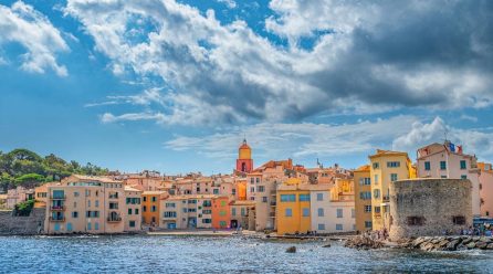 Immobilier de luxe à Saint-Tropez : investir dans un art de vivre