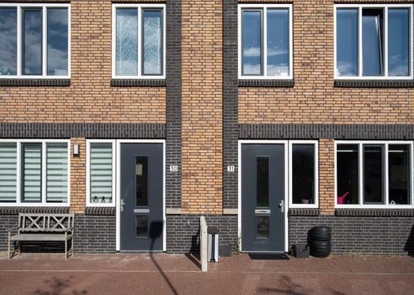 Valorisez votre maison avec une Porte aluminium sur mesure premium