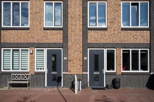 Valorisez votre maison avec une Porte aluminium sur mesure premium